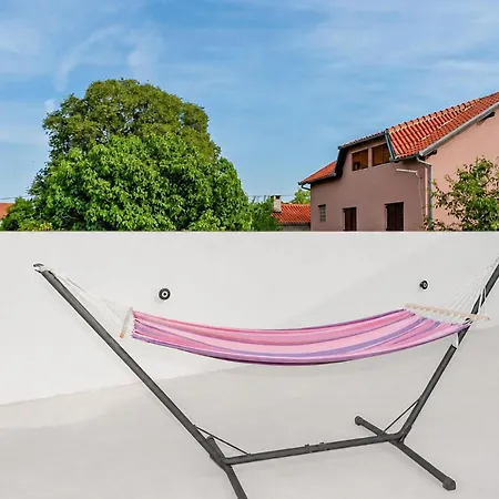 Gorgeous In With Private Swimming Pool, Be Inside Or Outside Hébergement de vacances *